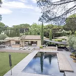 Exclusive Modern In Villa *
