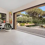 Exclusive Modern In Villa