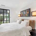 Exclusive Modern In Villa