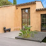 Exclusive Modern In Villa *