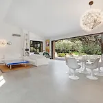 Villa Exclusive Modern In