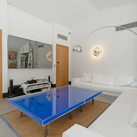 Exclusive Modern In וילה סן טרופז