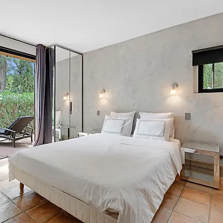 Exclusive Modern In וילה